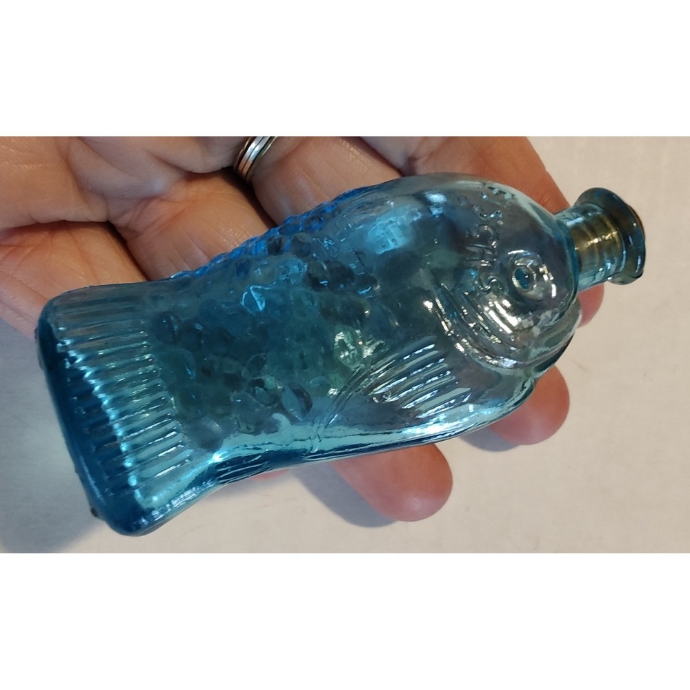Vintage Blue Glass Fischs Bitters Bottle With Cork Stopper Made in Taiwan-3 Inch - Picture 6 of 6